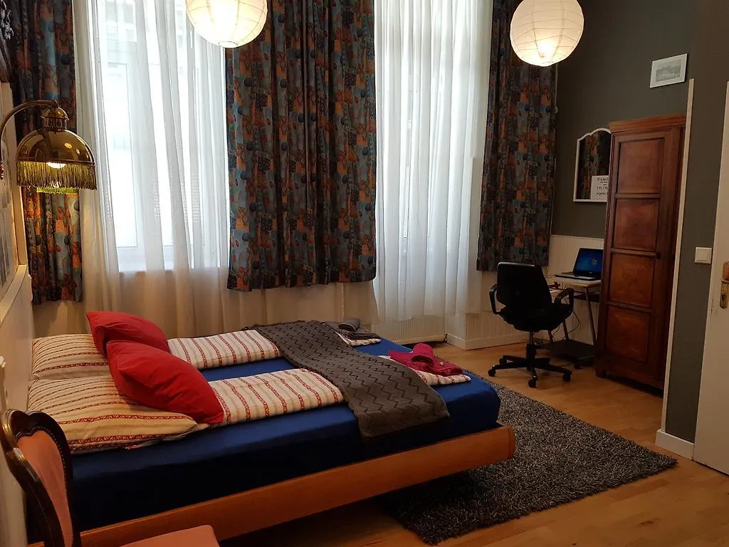 Guestroom Vip - Smoking Allowed Vienna Guest house