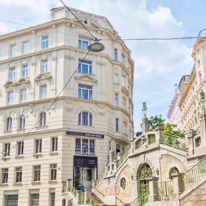 Mozart - Newly Renovated Guest house