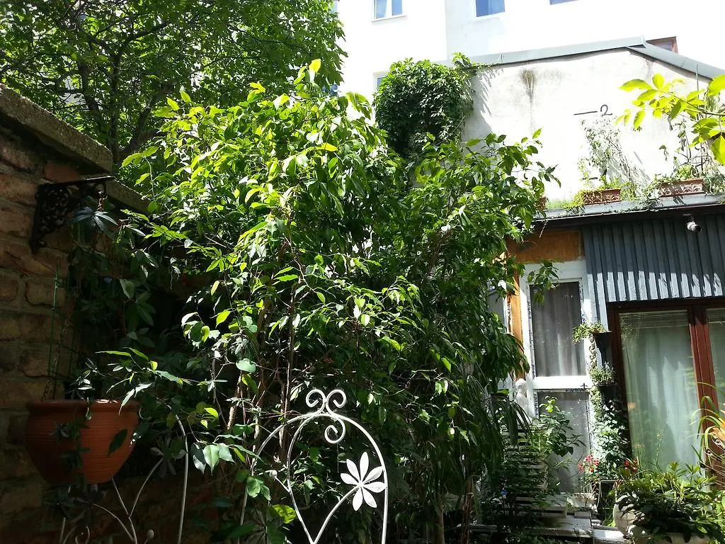 Guest house Guestroom Vip - Smoking Allowed Vienna Austria