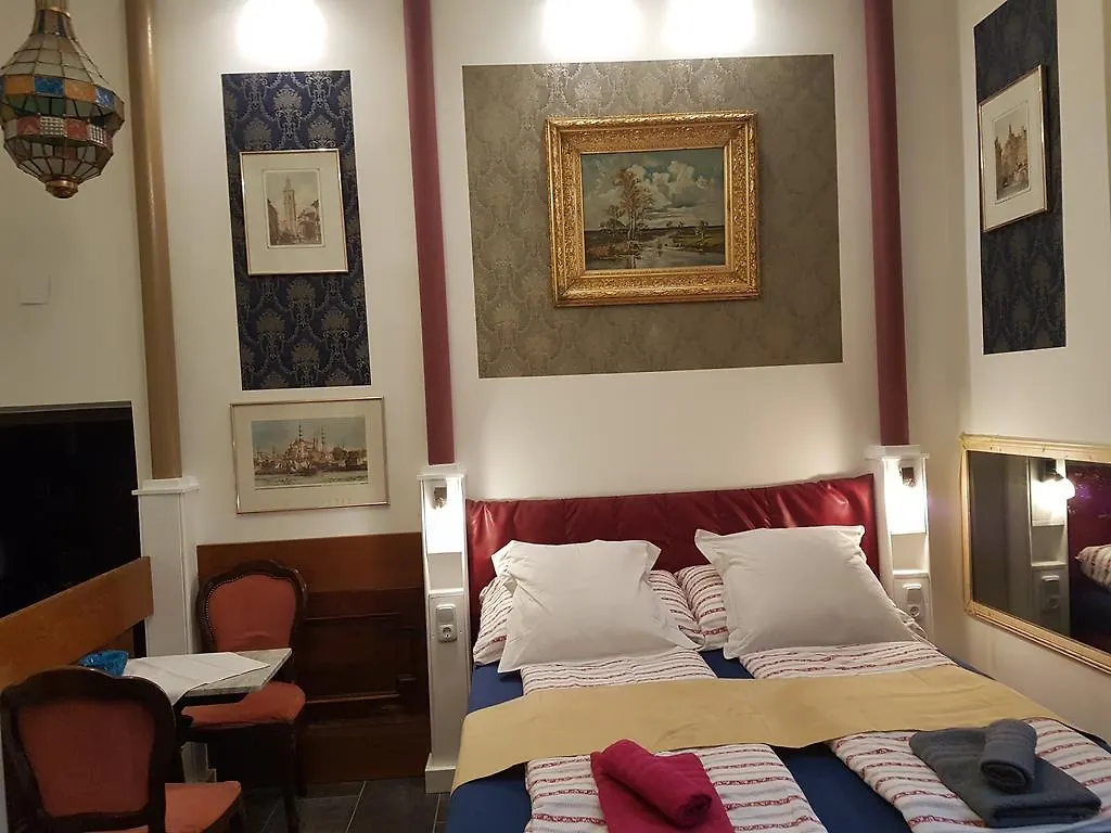Guestroom Vip - Smoking Allowed Vienna Guest house