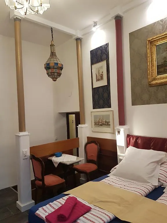 Guest house Guestroom Vip - Smoking Allowed Vienna